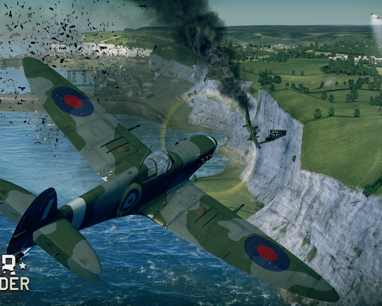 War Thunder американский военный самолет принял удар