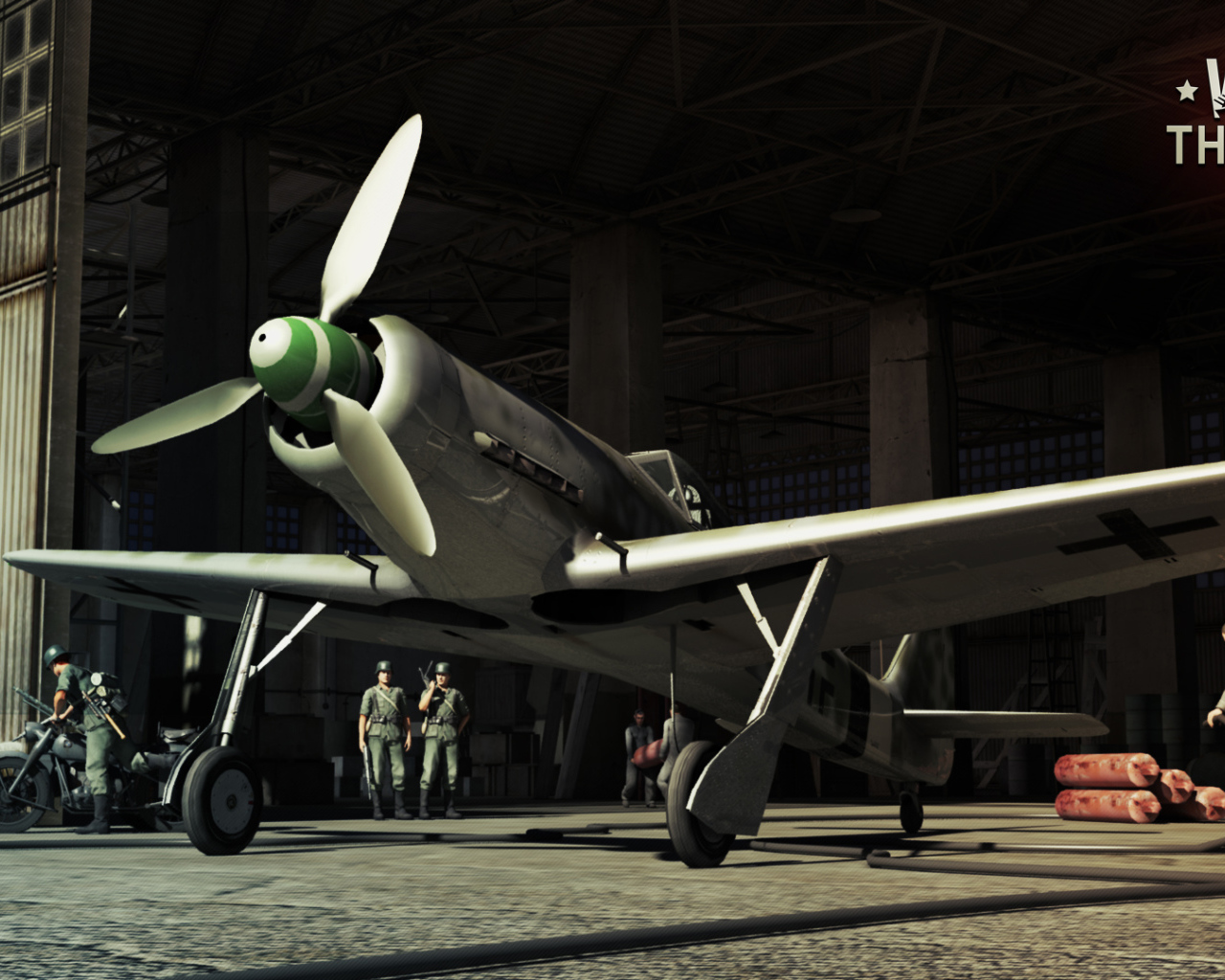 War Thunder самолет в гараже