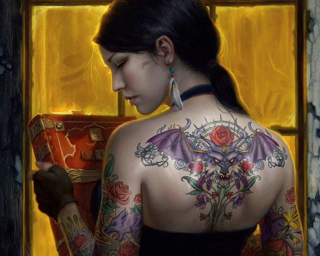 Девушка в тату с книгой