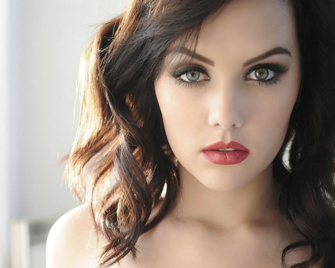 Девушка утром