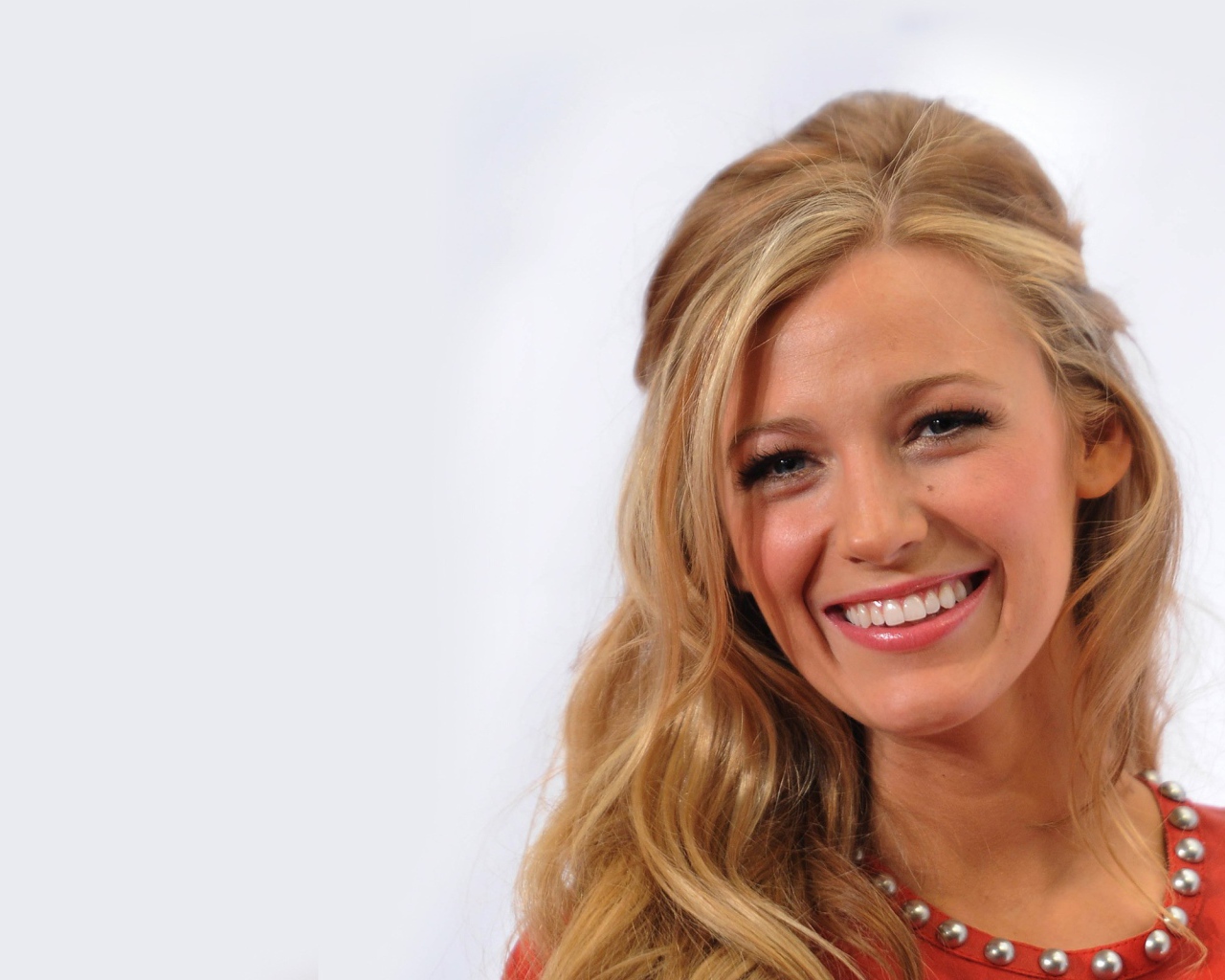 Женщина Blake Lively