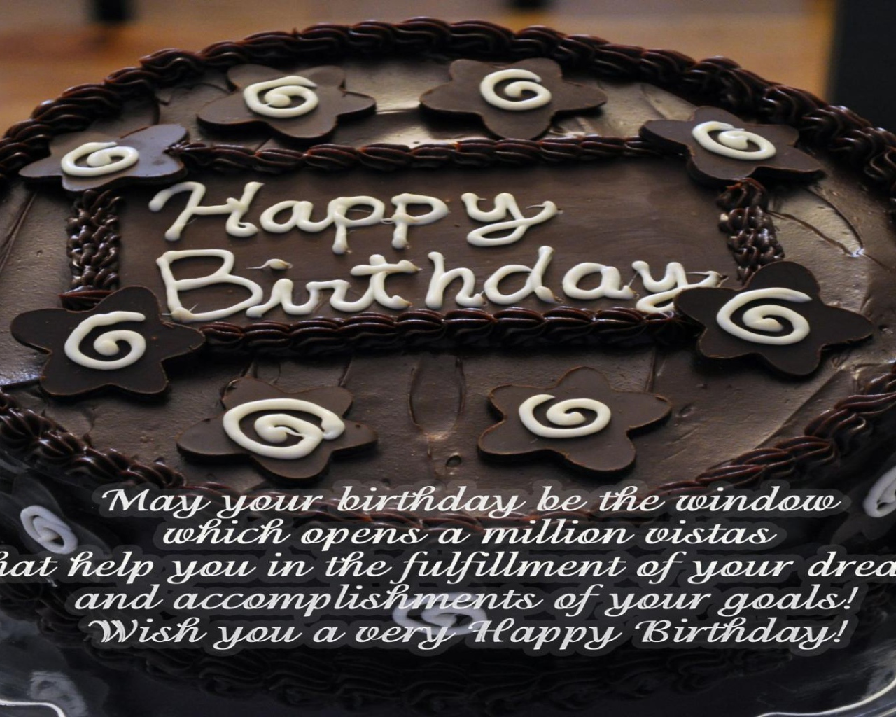 Черный шоколадный торт на день рождения