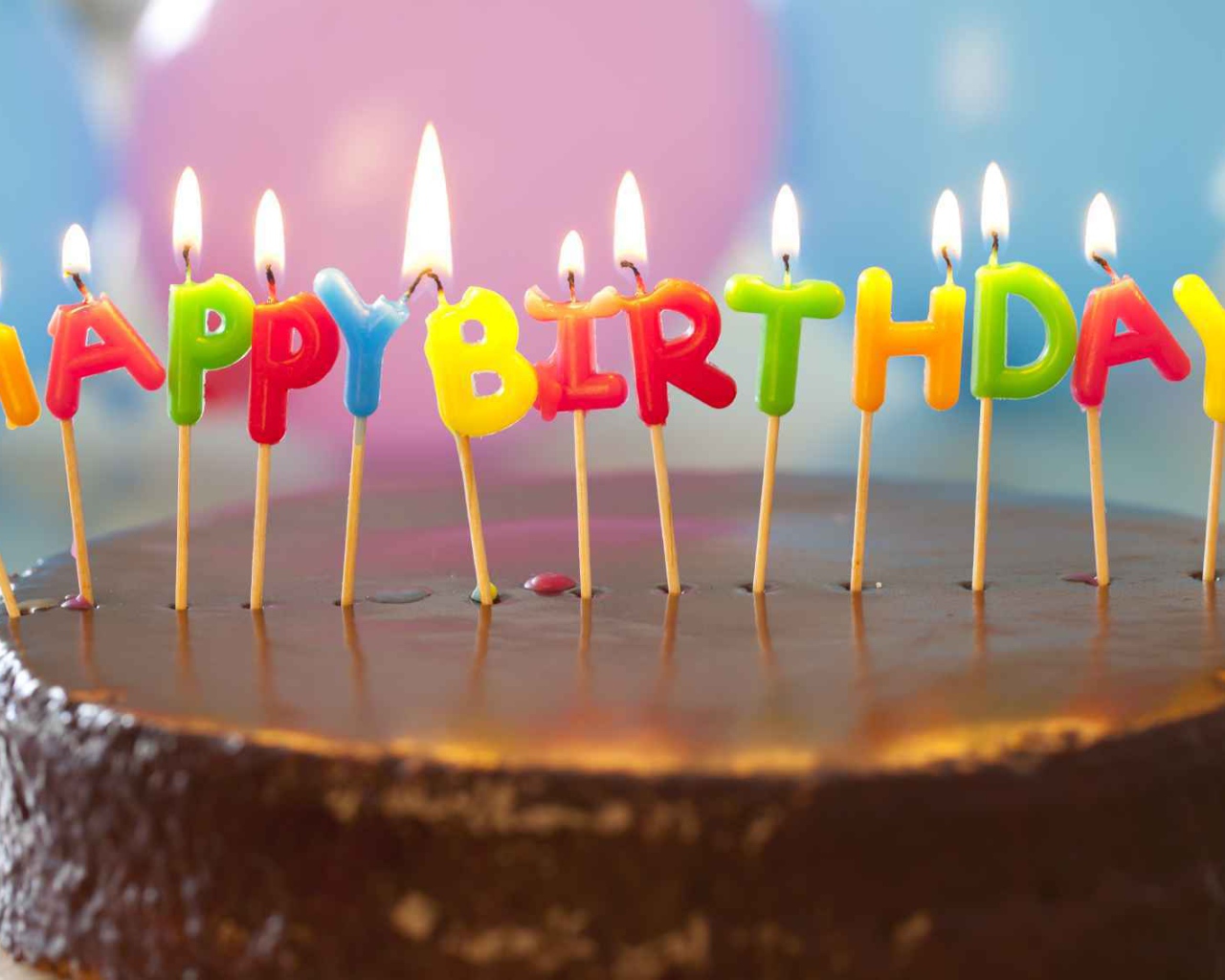 Вкусный шоколадный торт ко дню рождения