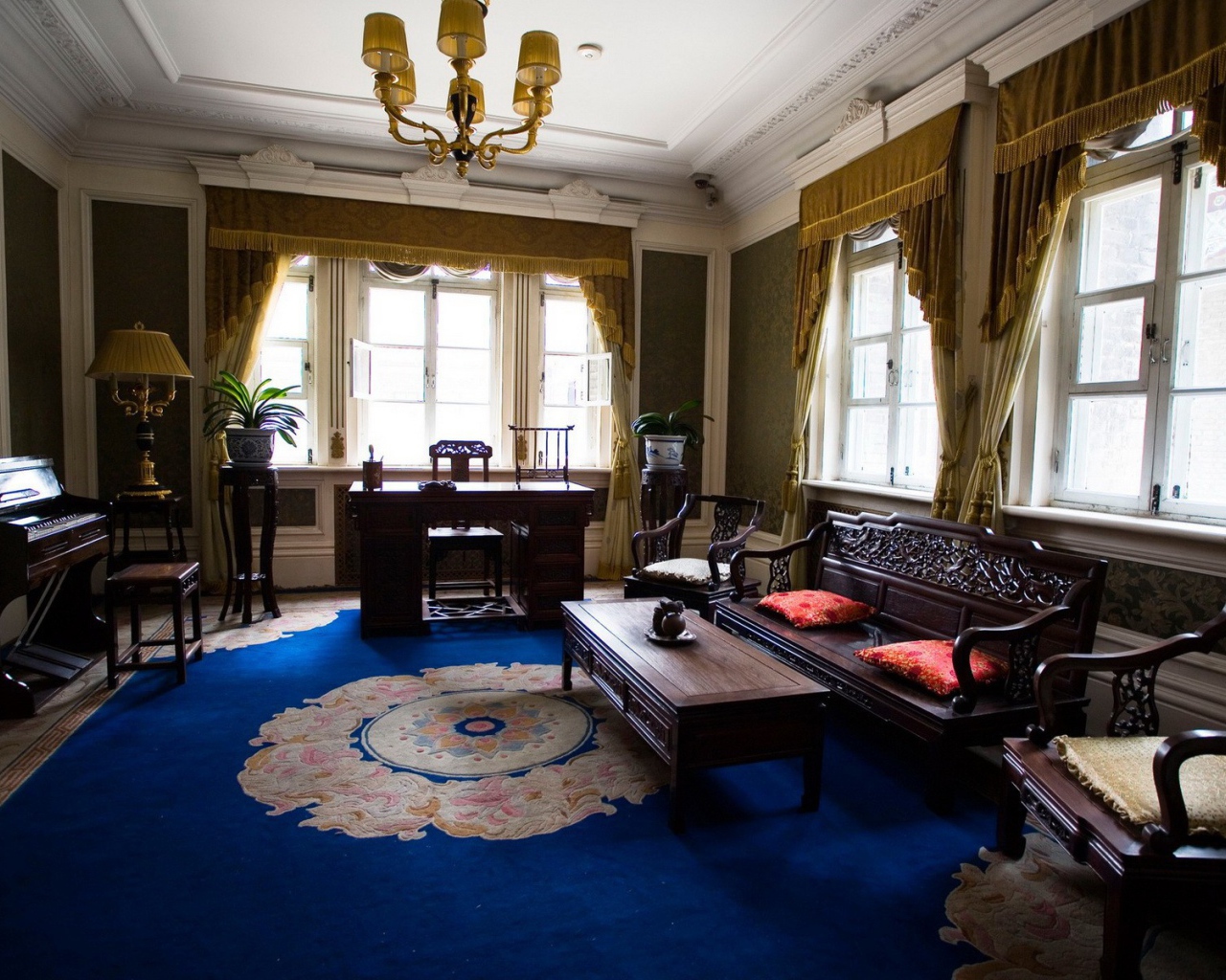 Комната с пианино