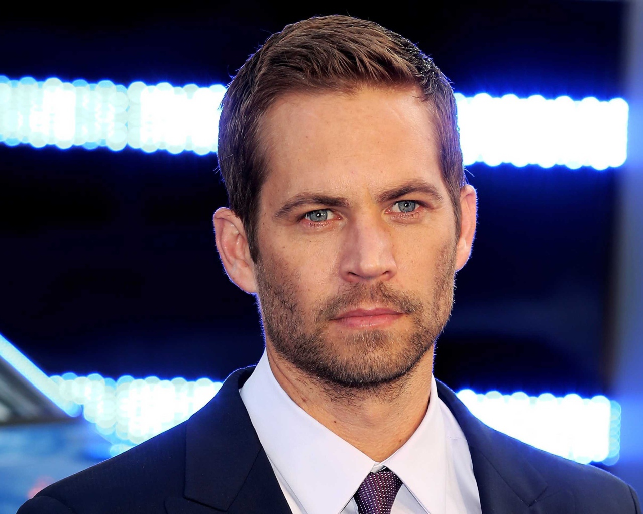 Актер Пол Уокер крупным планом