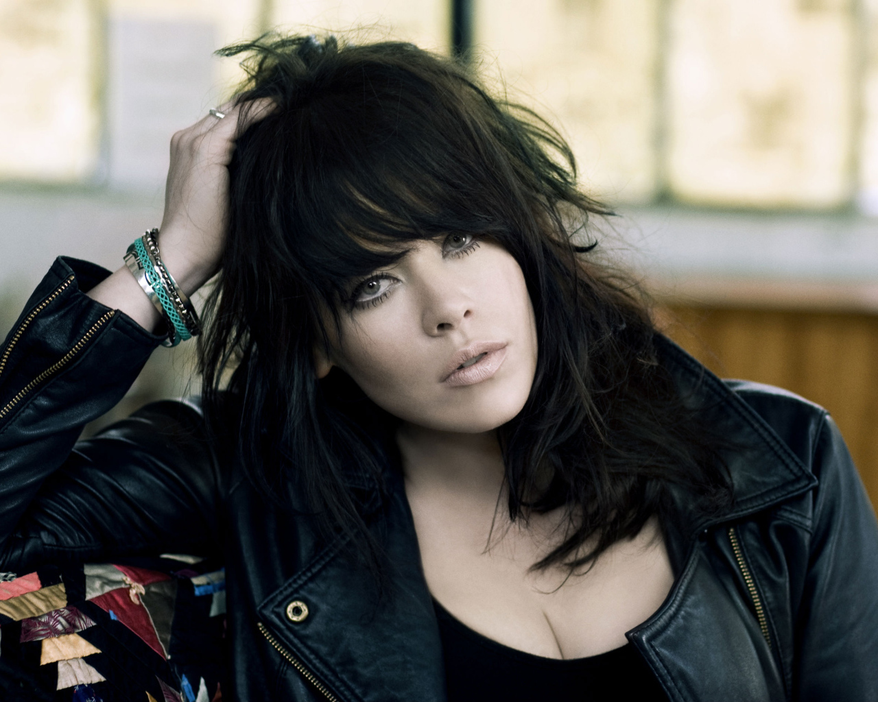 Alex Hepburn задумалась