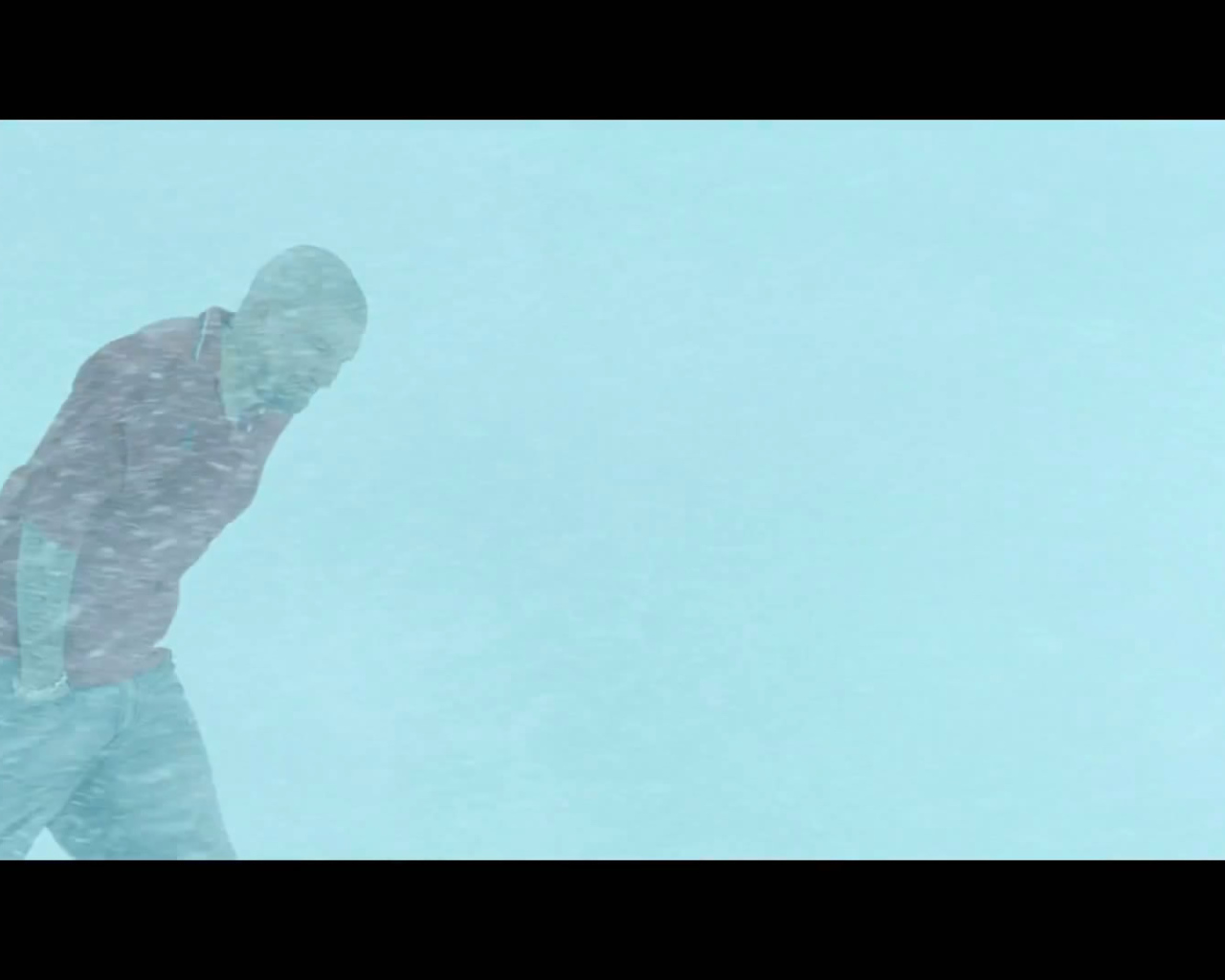 Баста в снегу