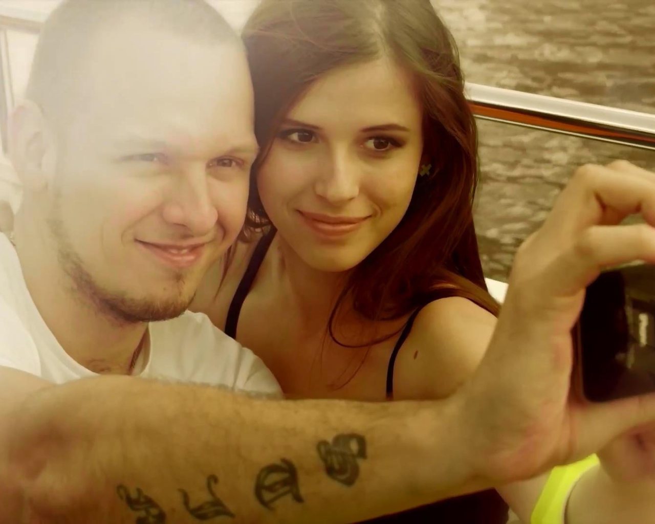 Эльвира Т с молодым человеком