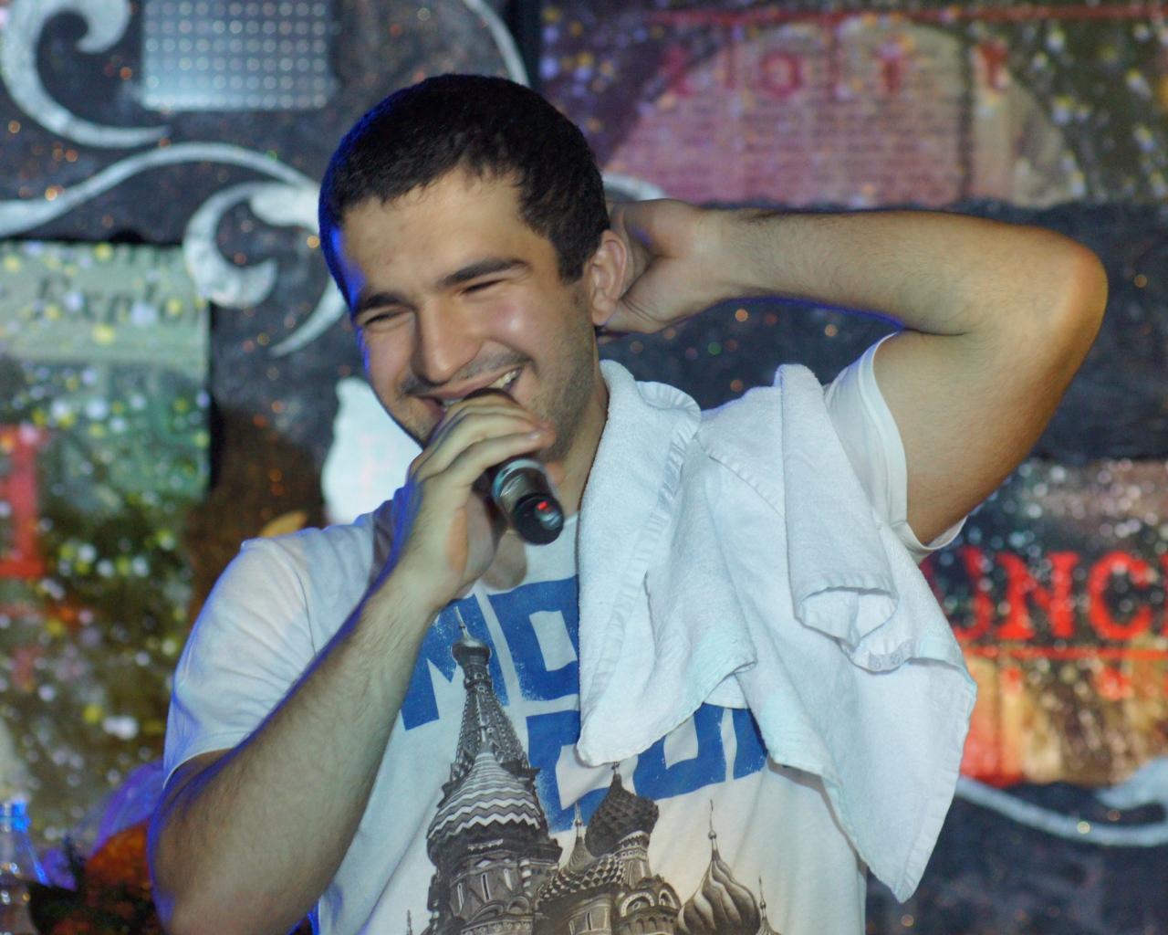 Группа Bahh Tee на концерте