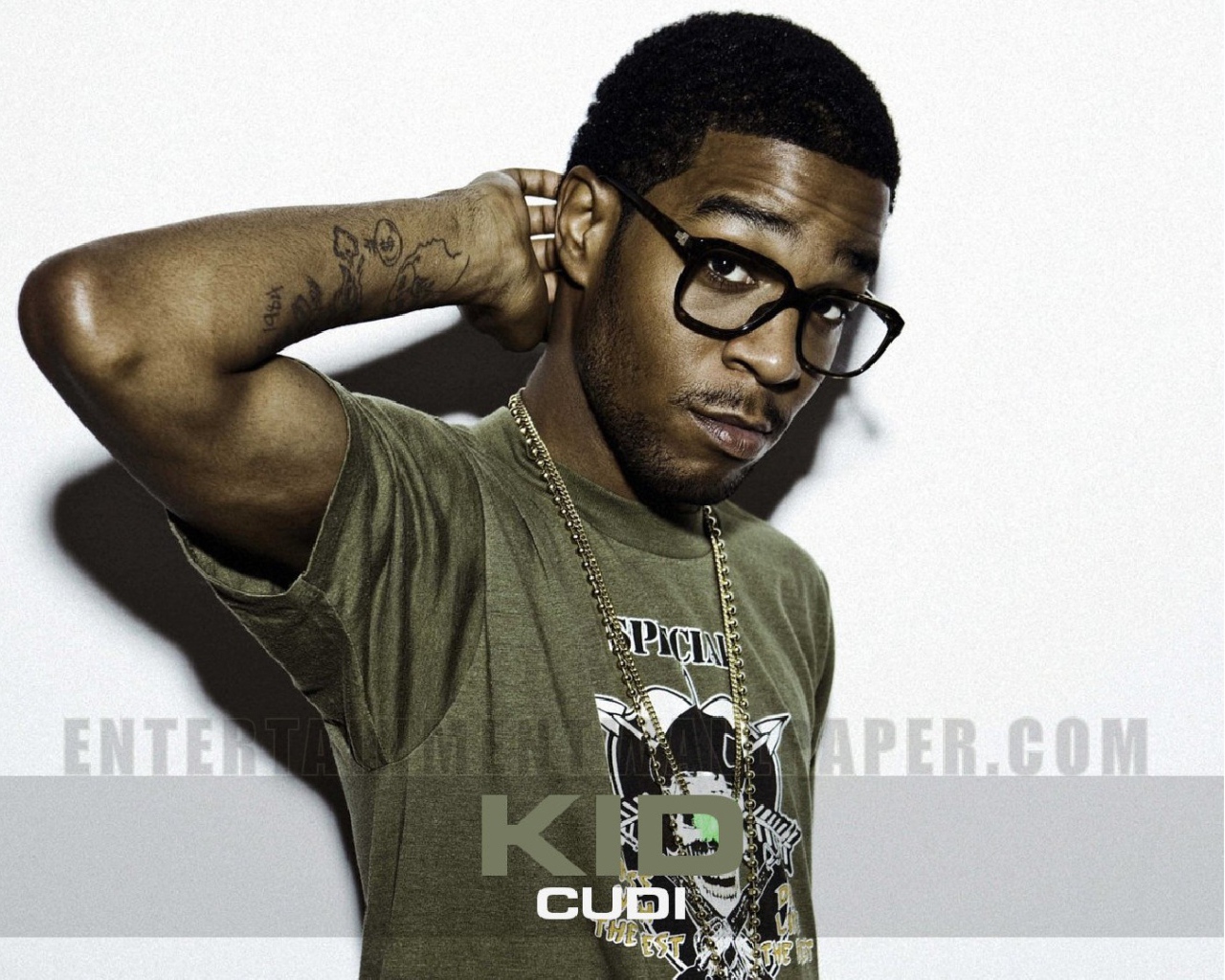 Kid Cudi позируют для фотографий