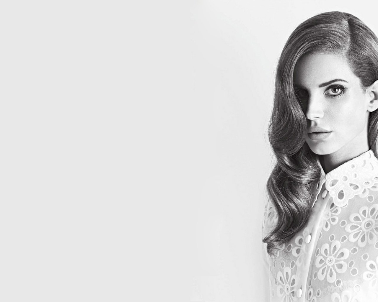 Lana Del Rey белая картинка