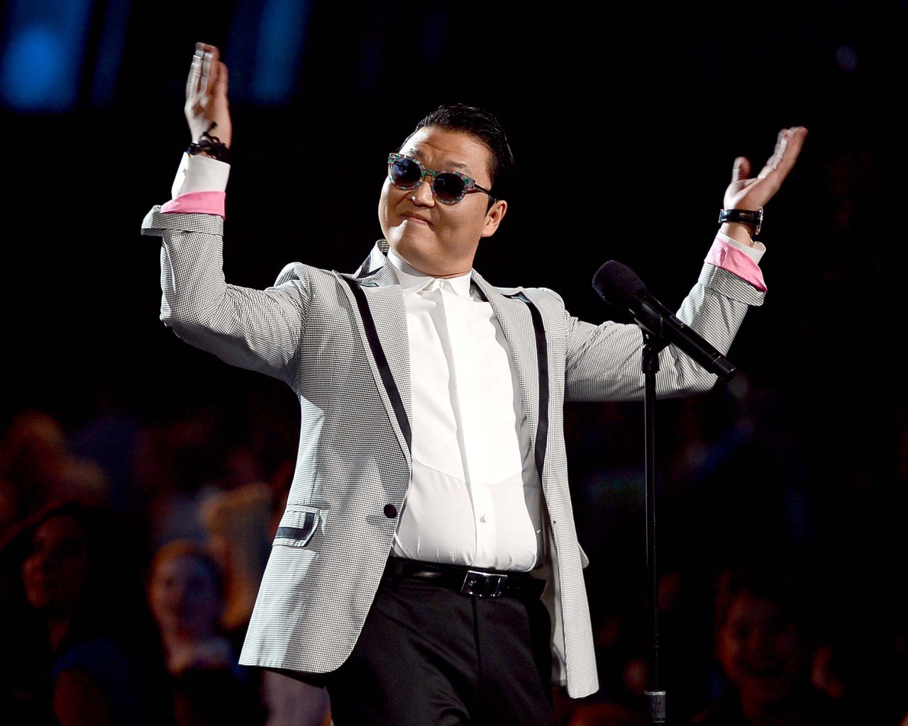 PSY музыкальные награды