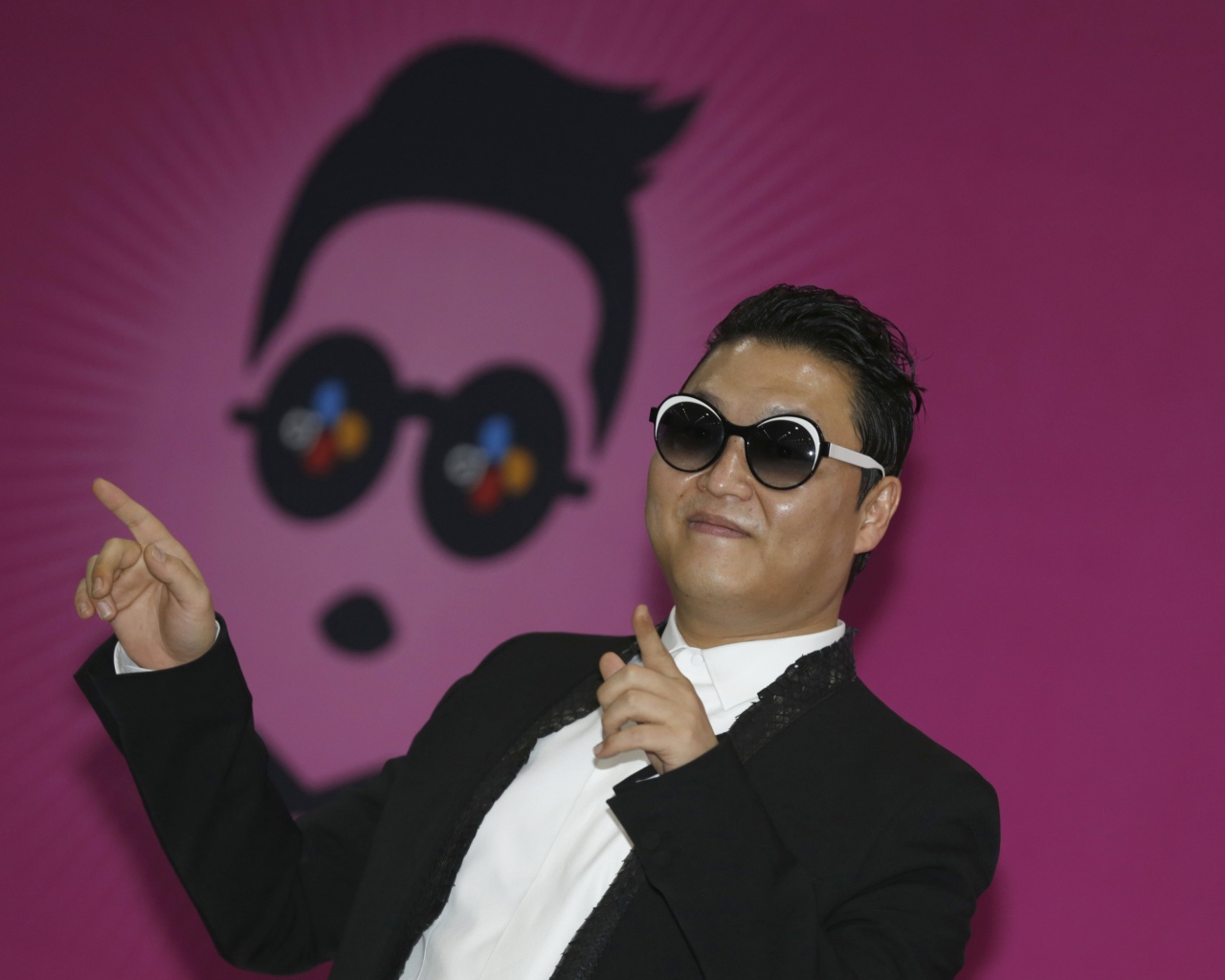 PSY на вручении премии