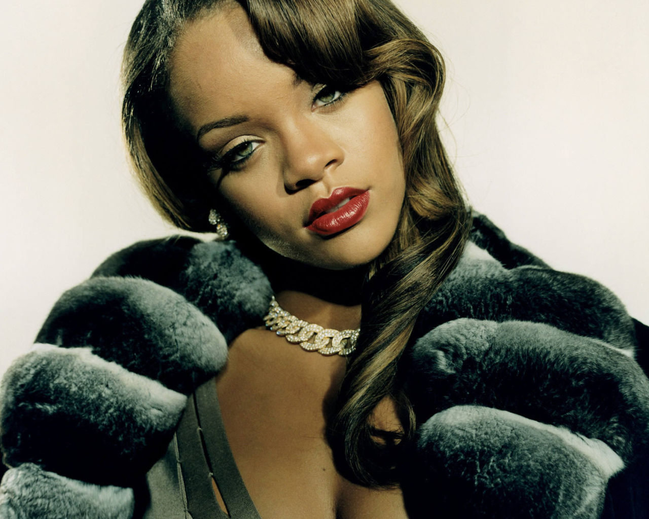 Rihanna лучший новый альбом скоро 2013