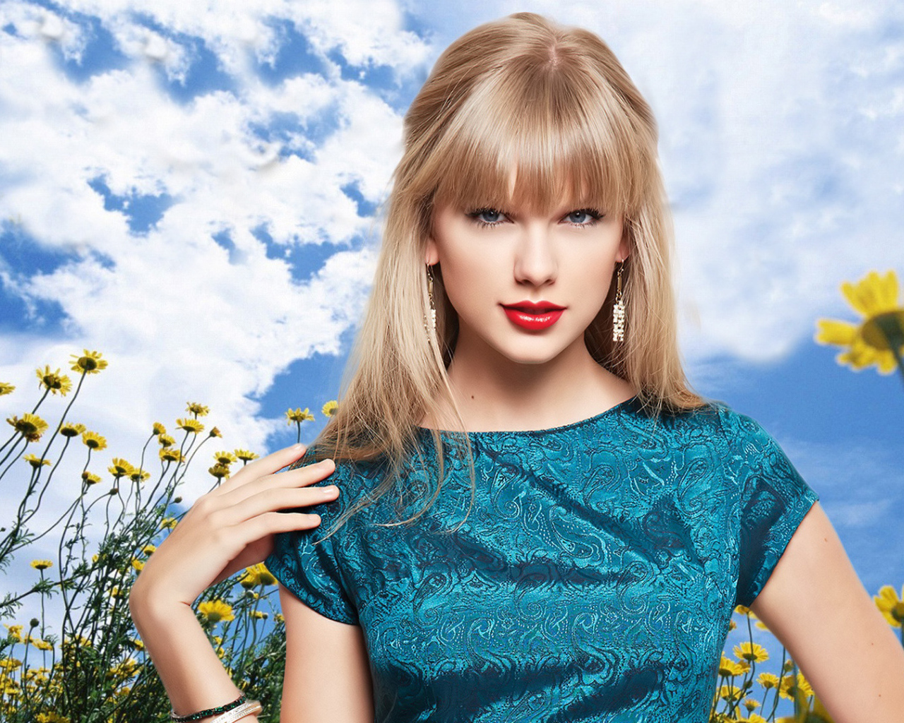 Taylor Swift голубое небо