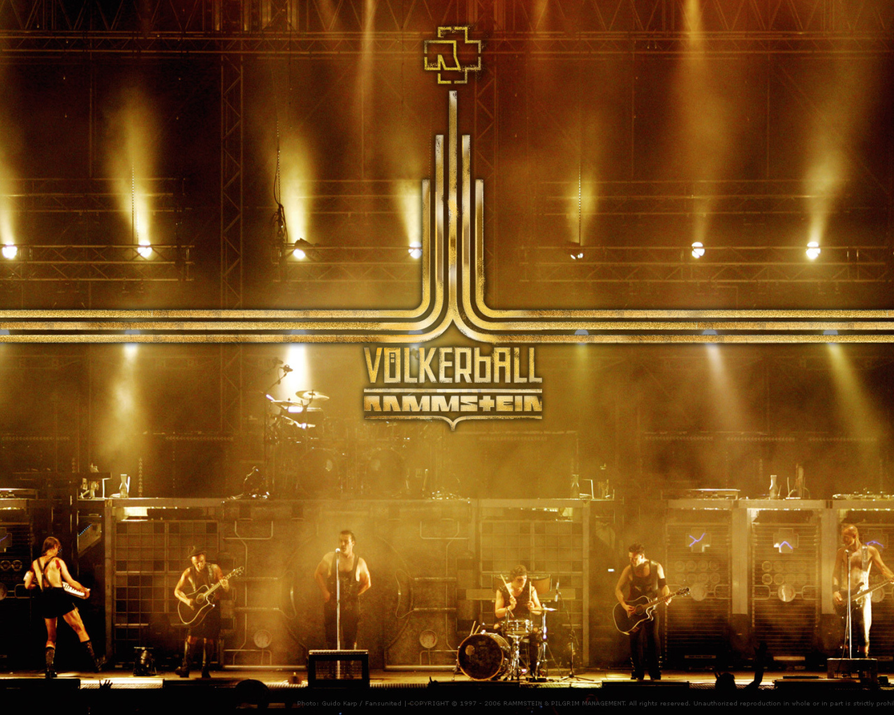 Группа Rammstein на сцене