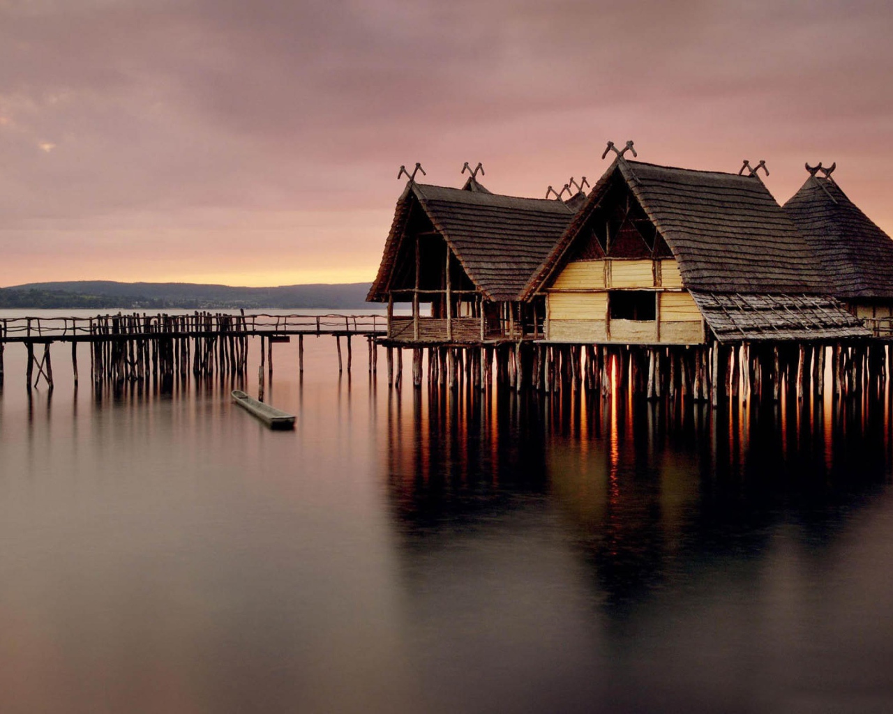 Дом на озере