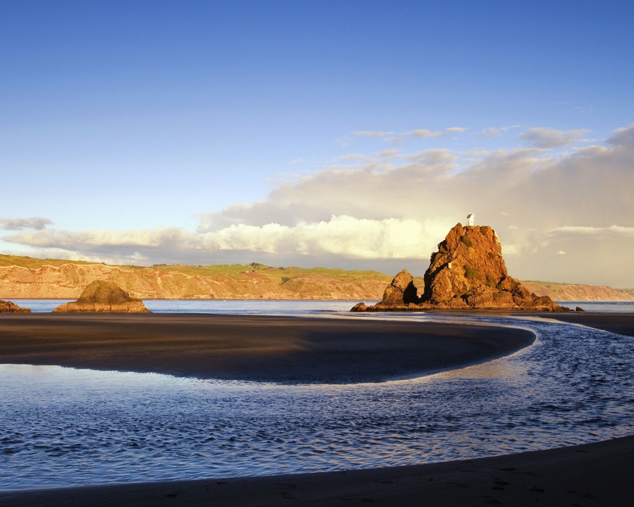 Пейзаж с островами