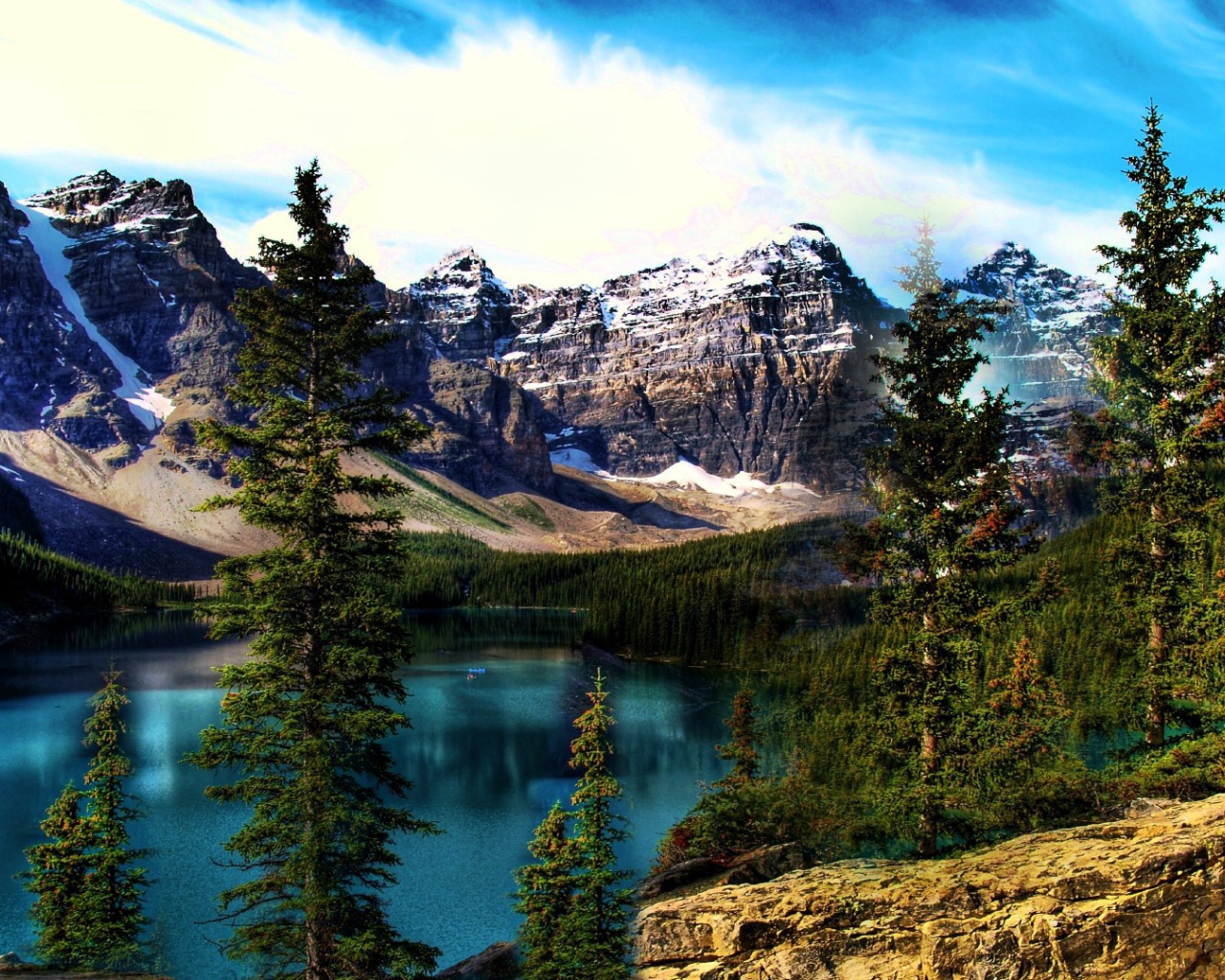 Горное озеро Moraine