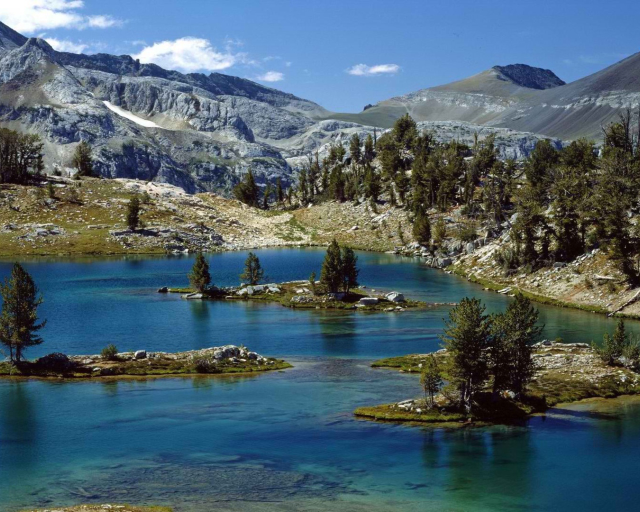 Горное озеро в Орегоне