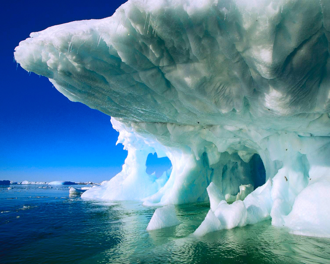 Фигурный айсберг