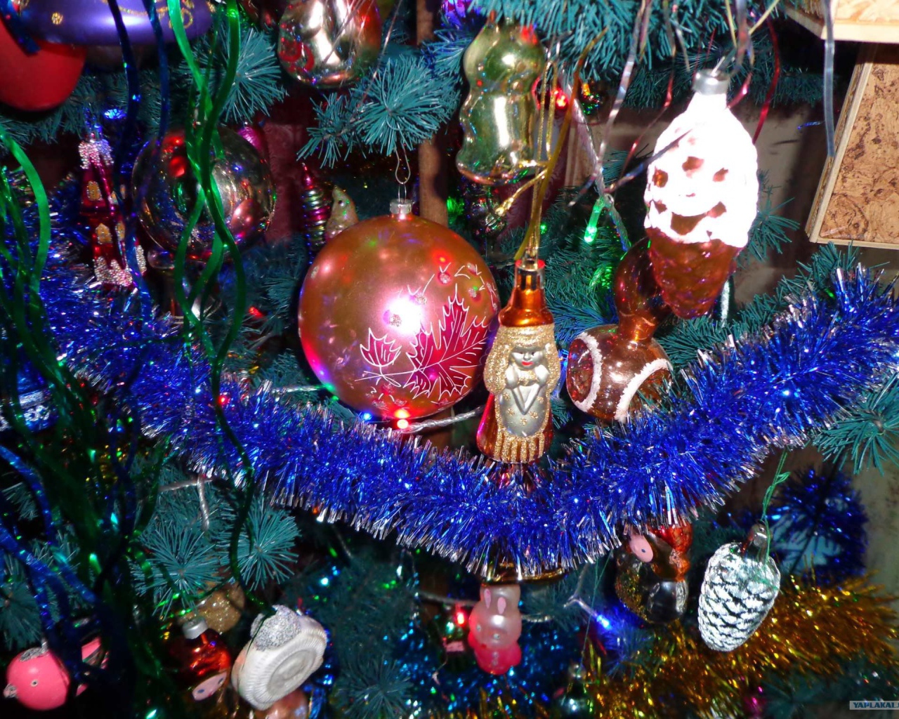 Cтарые елочные игрушки на прищепках