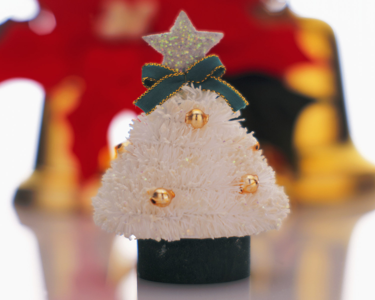 Новогодняя елка для самых маленьких