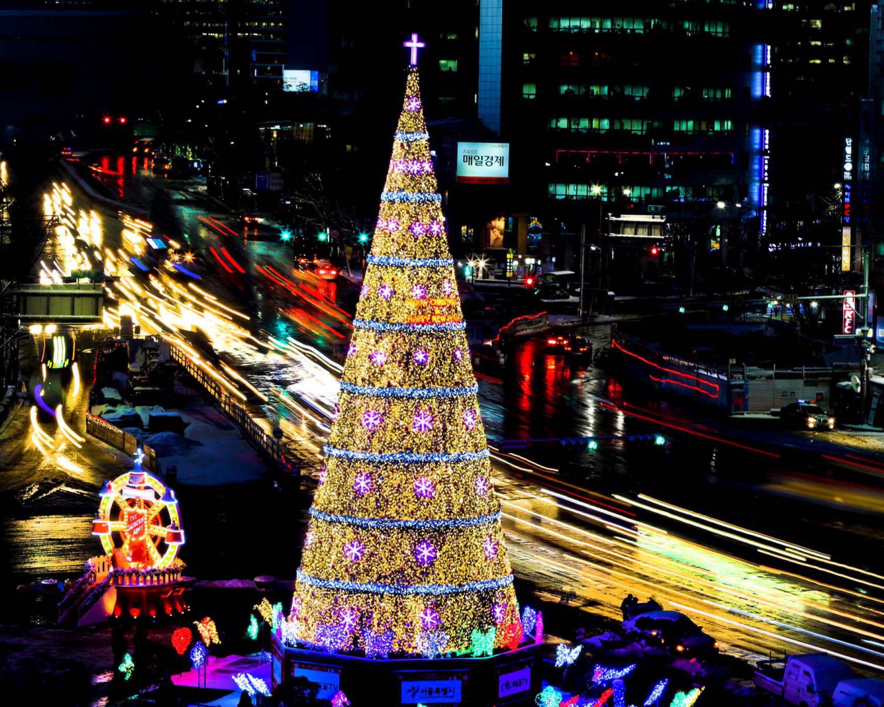 Новогодняя елка в олимпийском 2014