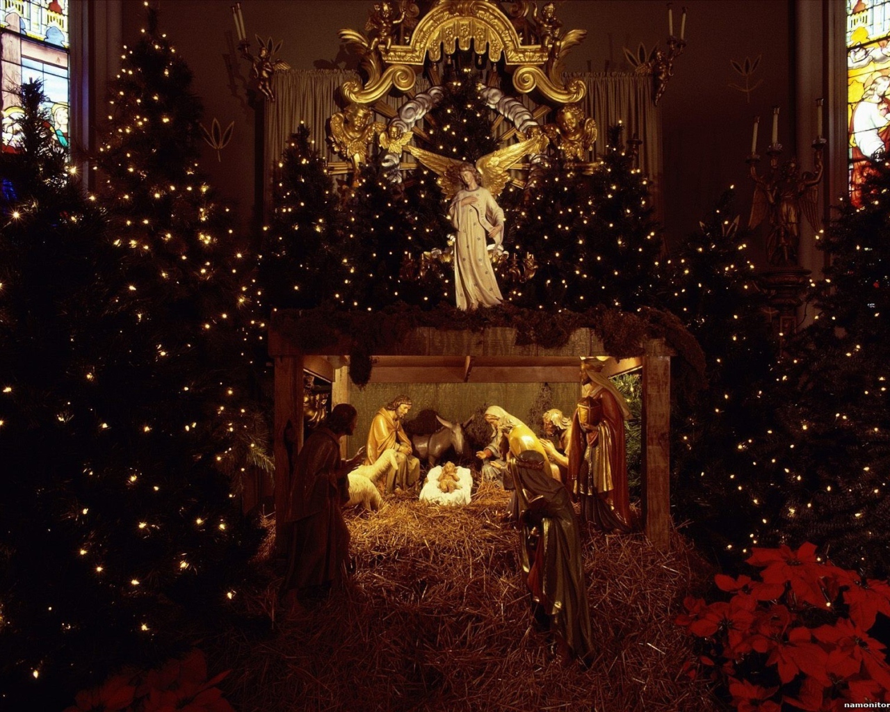 Новогодняя елка в храме христа спасителя