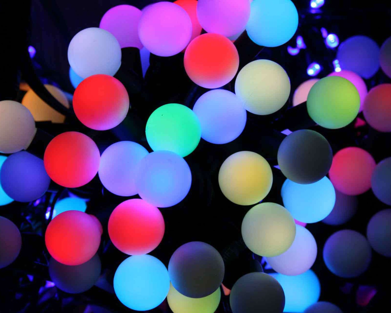 Гирлянда из шаров