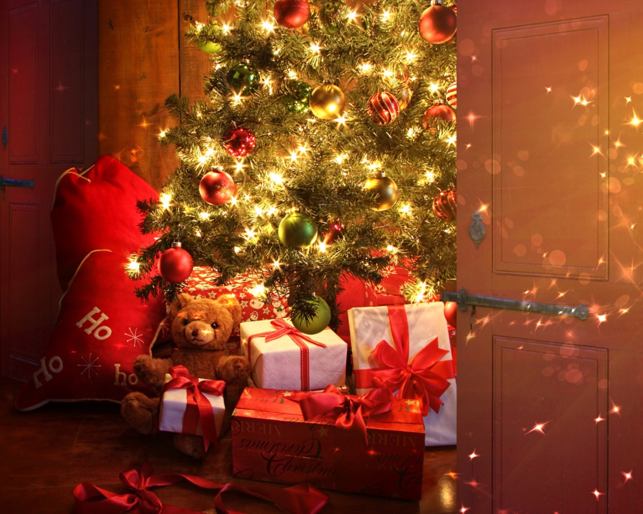 Подарки детям на новогодней елке 2014