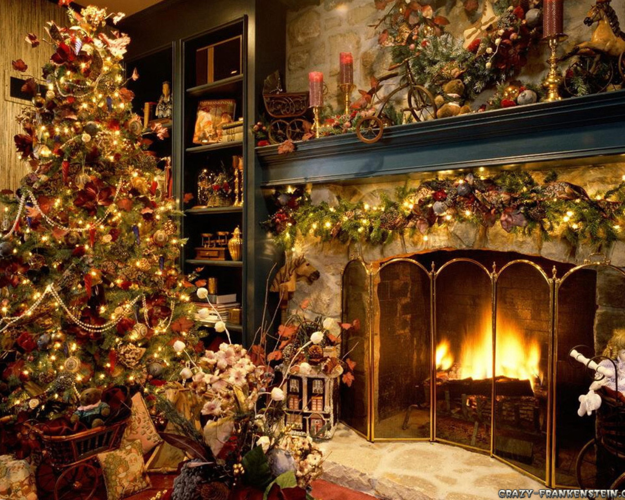 Новогодняя елка в доме