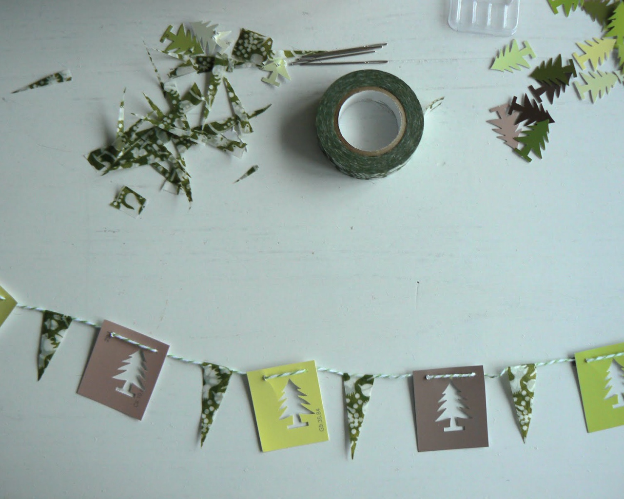 Бумажные гирлянды своими руками