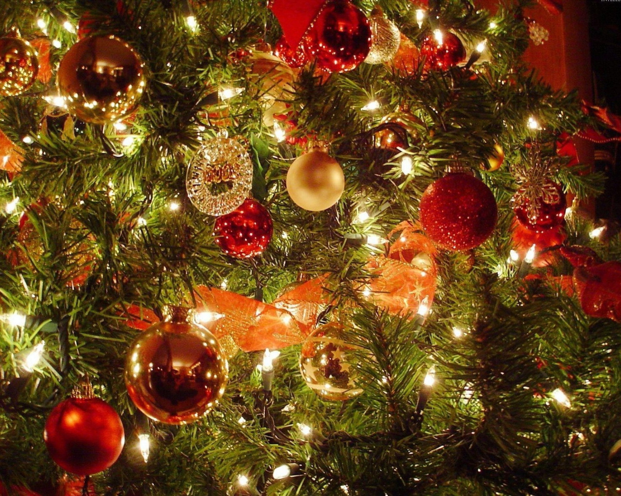 Лучшие украшения новогодней елки