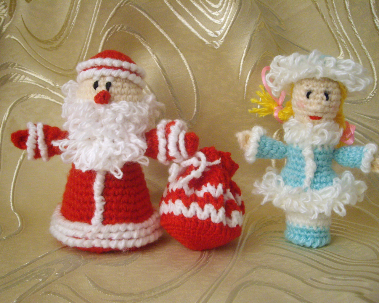 игрушка дед мороз и снегурочка