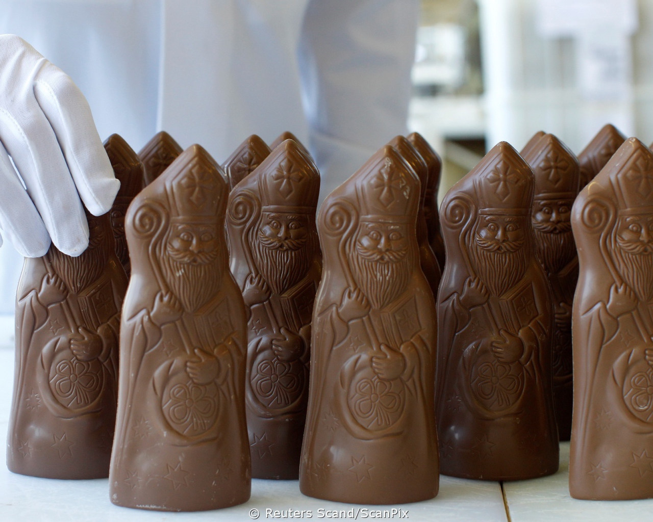 Шоколадный дед мороз