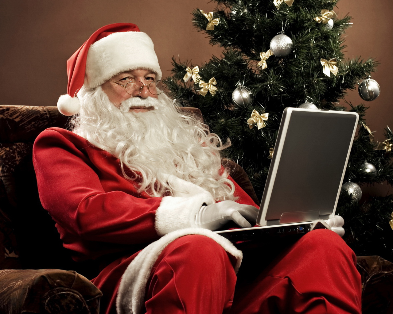 Прикольный дед мороз