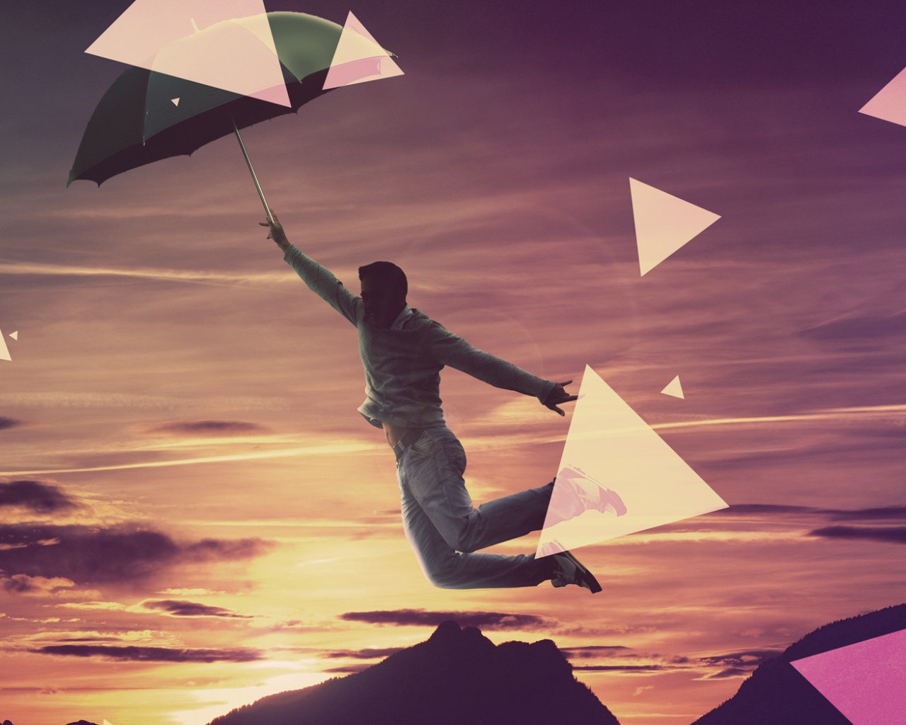 Человек летит на зонтике