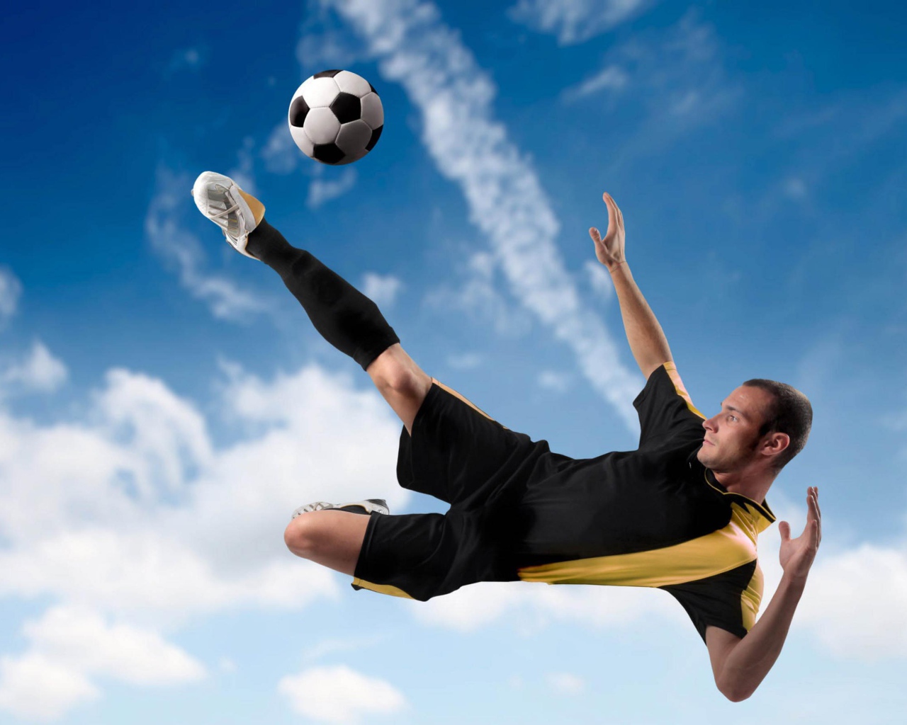 Футболист в полете
