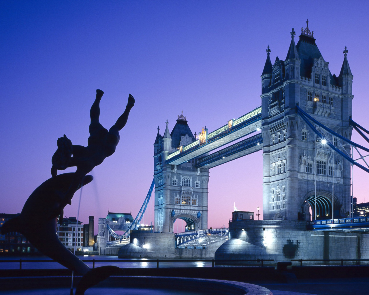 Тауэрский мост в сумерках