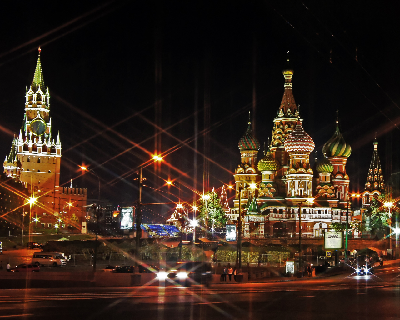 Москва и яркие огни