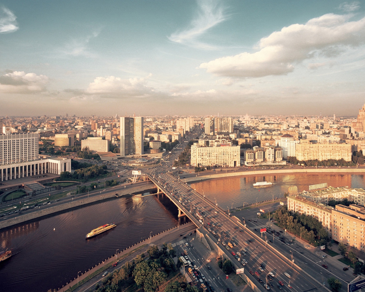 Москва в дневное время