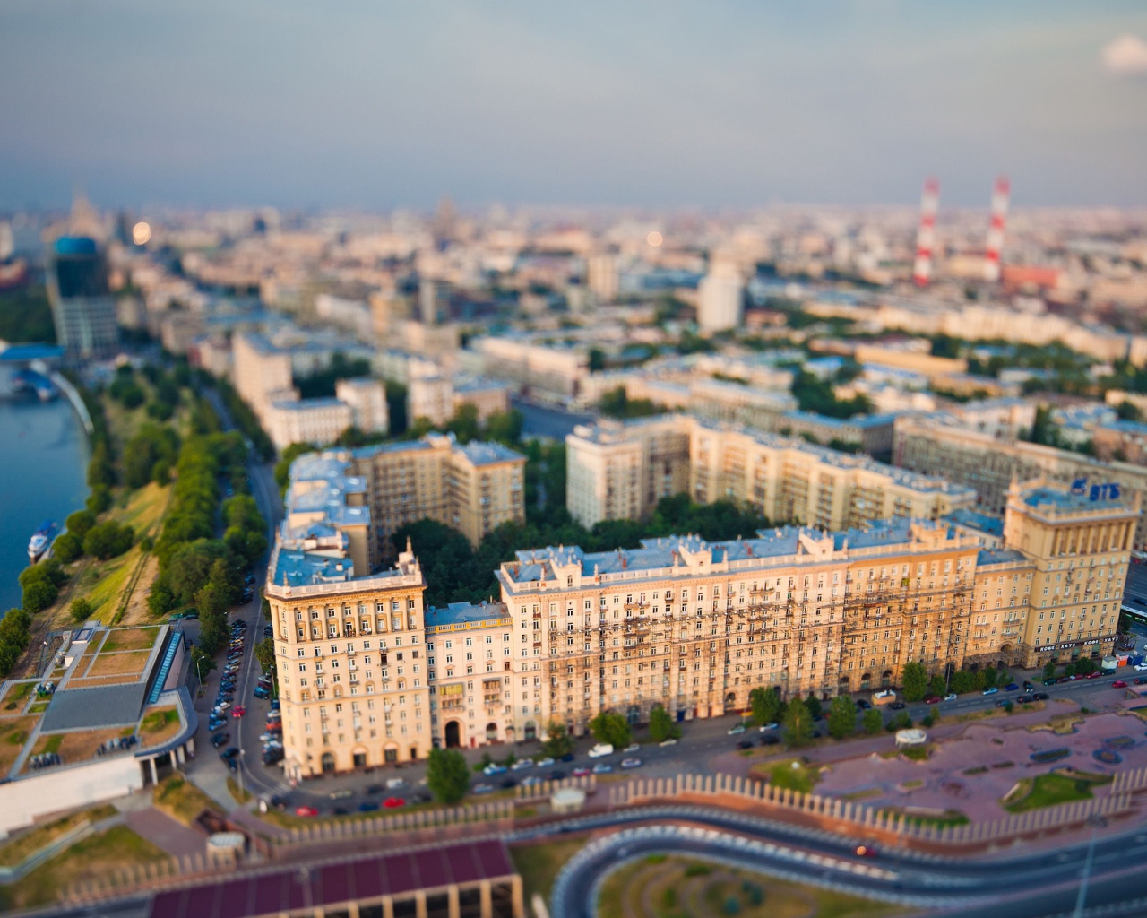Здания в Москве