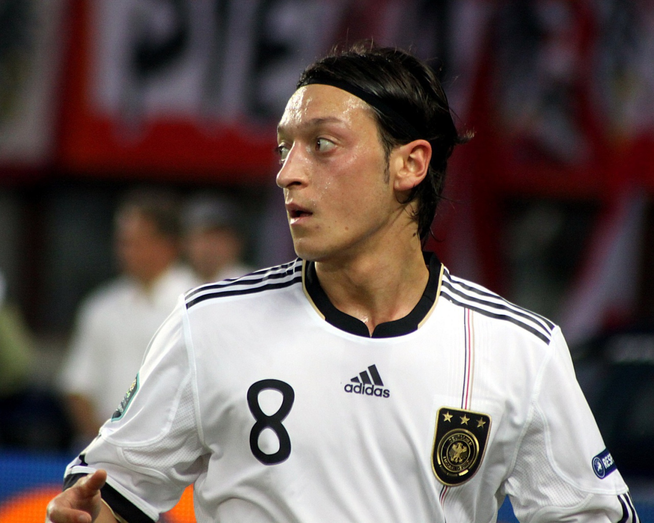 Арсенал Месут Озил