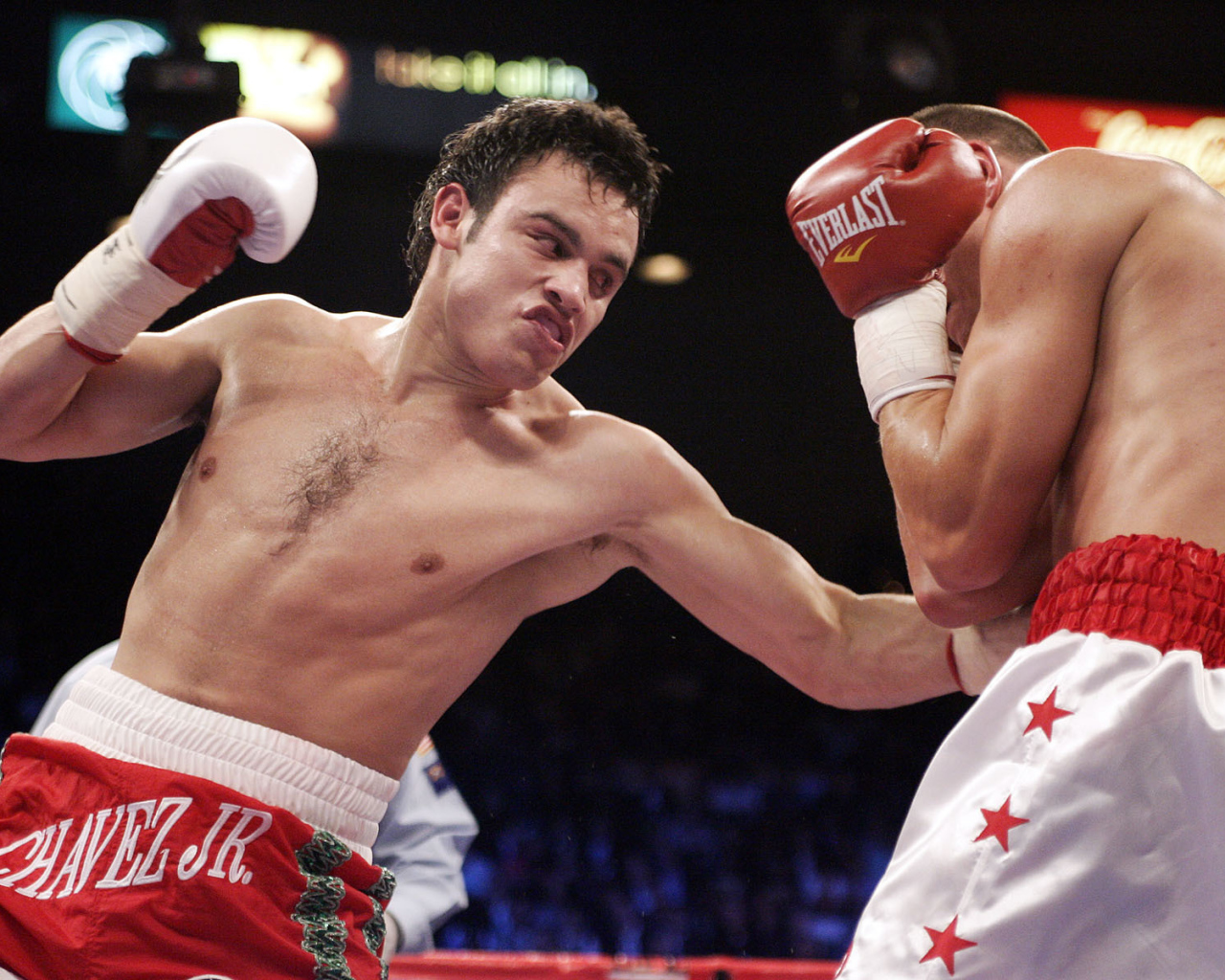 Боксер Оскар Дела Хойя