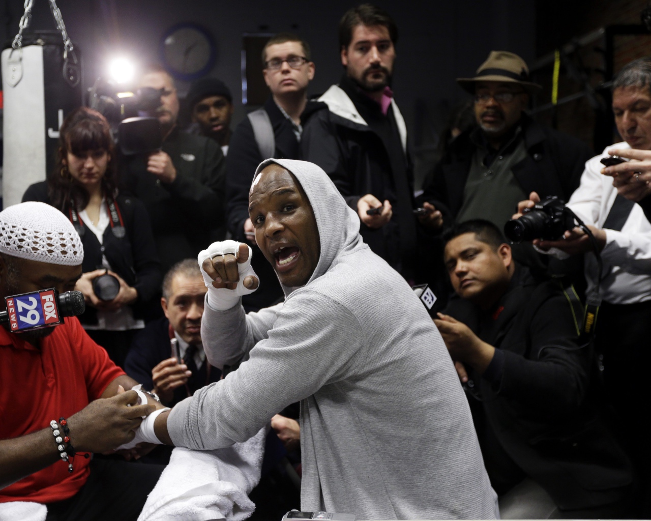 Чемпион по боксу Бернард Хопкинс