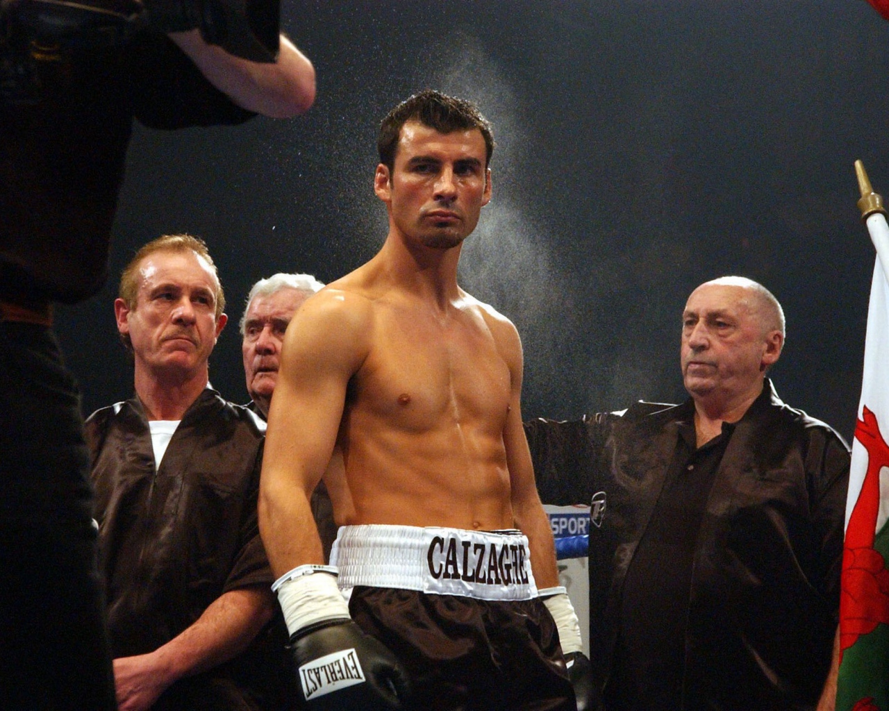 Чемпион Боксер Джо Кальзаге