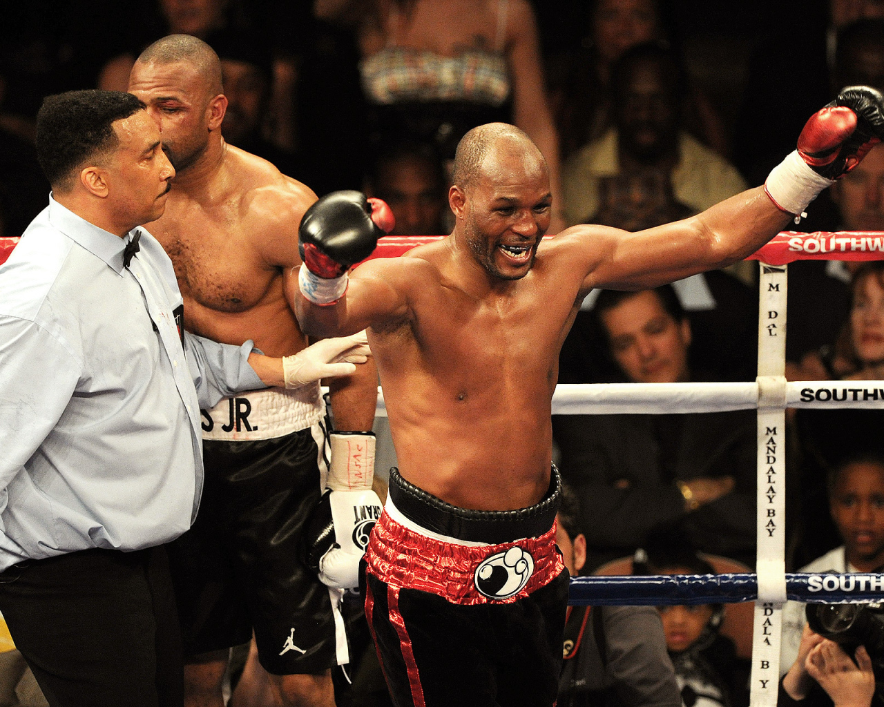 Знаменитый боксер Бернард Хопкинс