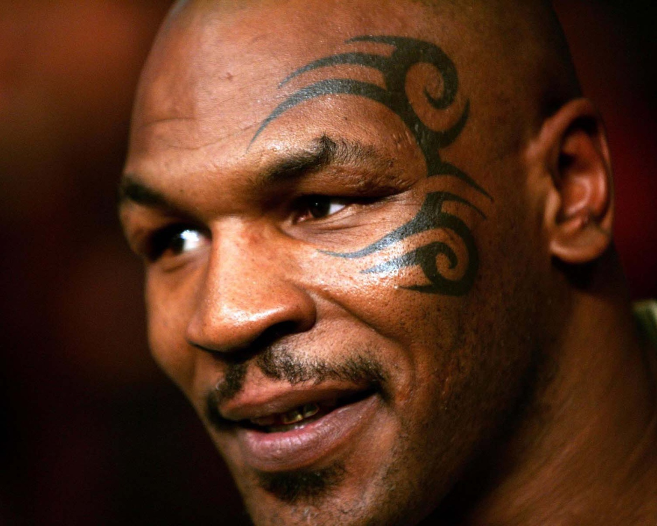 Известный Майк Тайсон с татуировкой