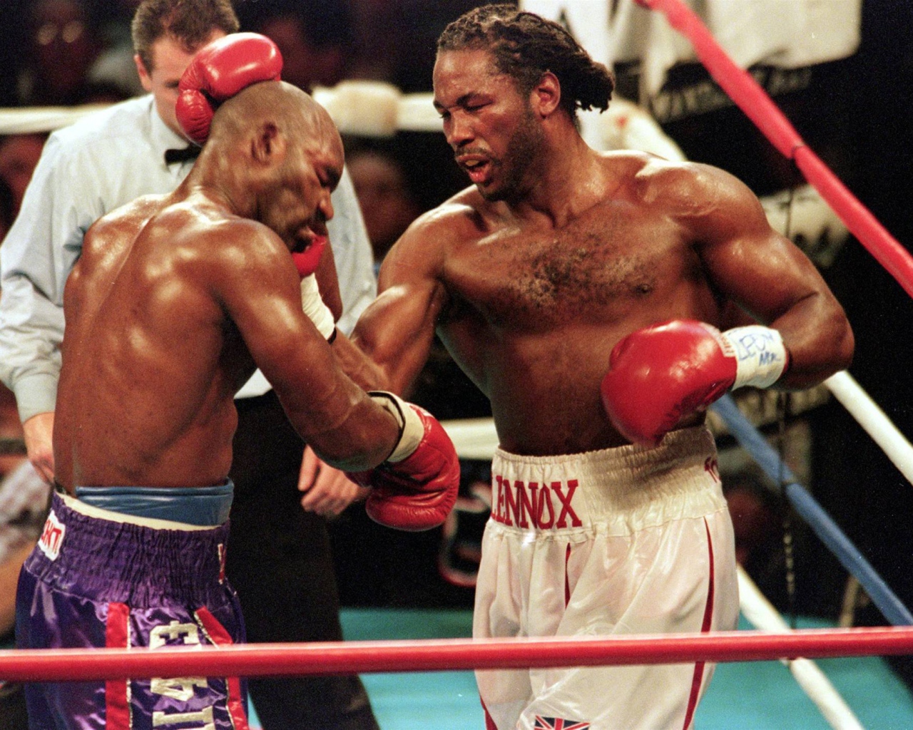 Известный боксер Леннокс Льюис